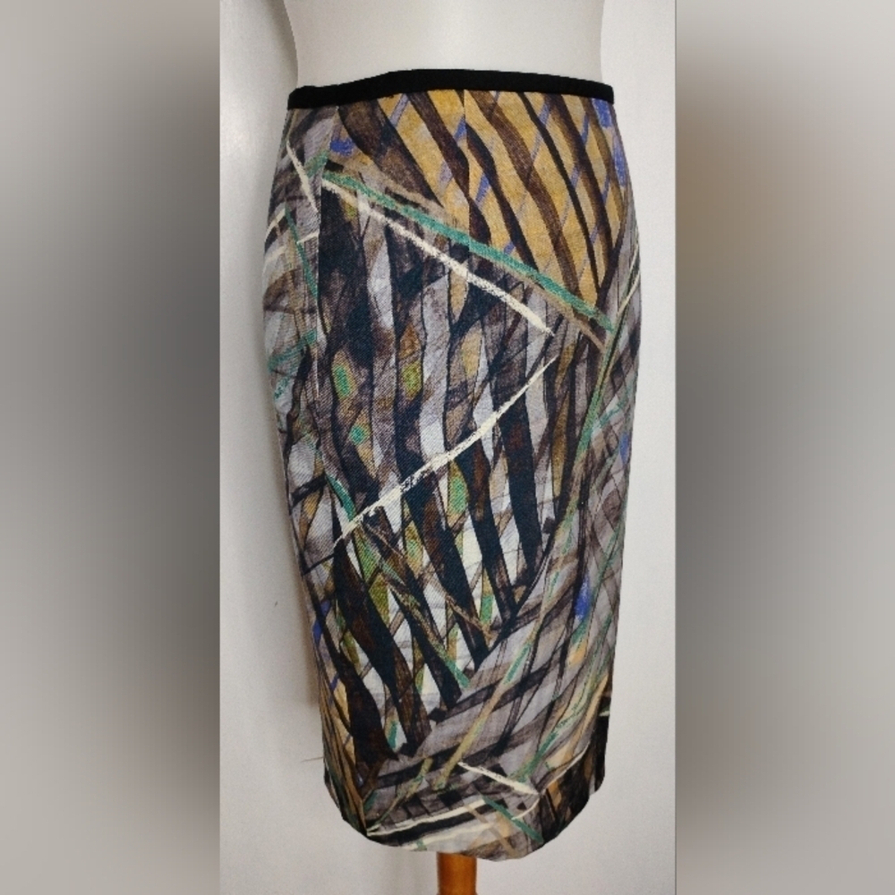 GORGEOUS HUGO BOSS PENCIL SKIRT - Picture 9 of 10